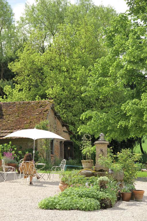La Ferme De Marie Eugenie Bed and Breakfast Bruailles Exteriör bild